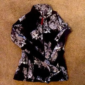 Ladies Lu Lu Lemon zip. Approx size ladies 10-12.